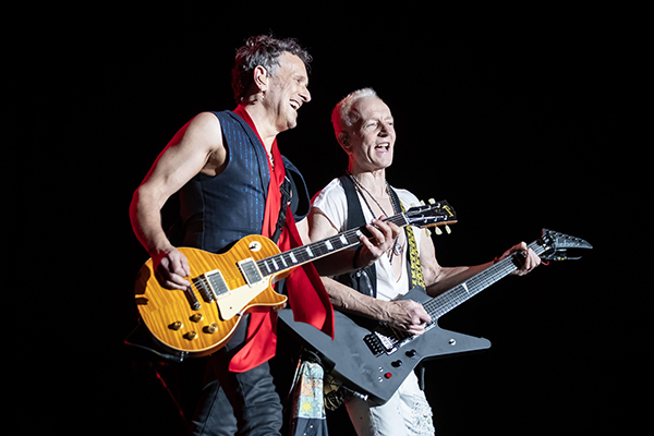 ¡El Foro Sol fue una máquina del tiempo! Así se puso el concierto de Def Leppard y Mötley Crüe Def Leppard Foto OCESA Lulú Urdapilleta