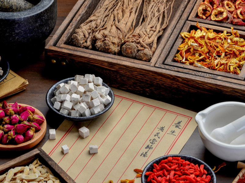 5 Best Chinese Herbs for Intestinal Inflammation & IBD evinature