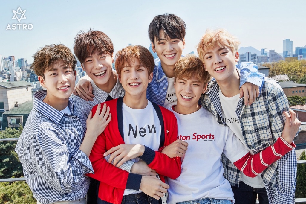 Astro アストロ メンバーのファッション事情を一挙大公開 ストリートからカジュアルまでファン必見 Astro アストロ メンバーのファッション事情を一挙大公開 ストリートからカジュアルまでファン必見