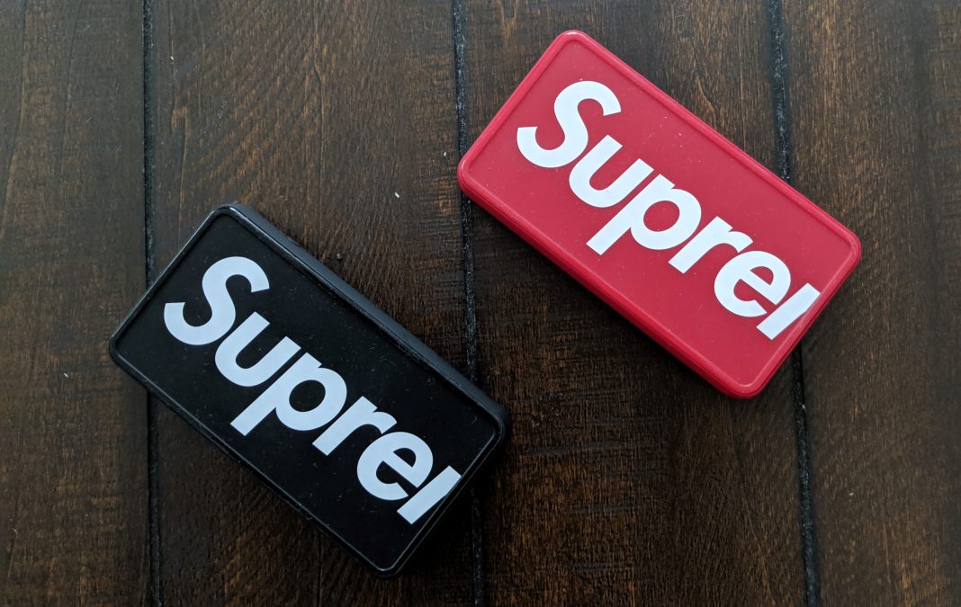 Mophie x Supreme PowerStation Wireless XL Review – Keep Your Phone