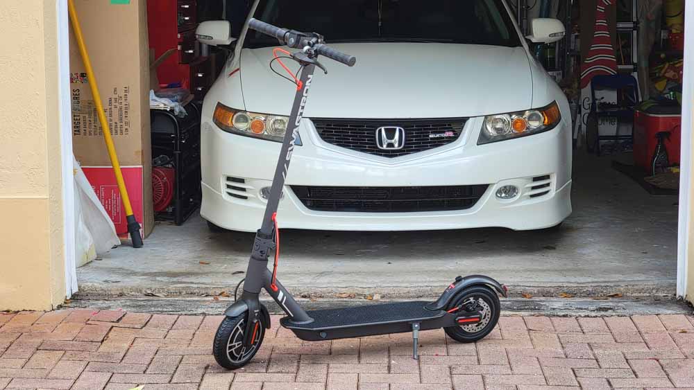 SWAGTRON Electric Scooter City Commuter — Swagger 5 Boost