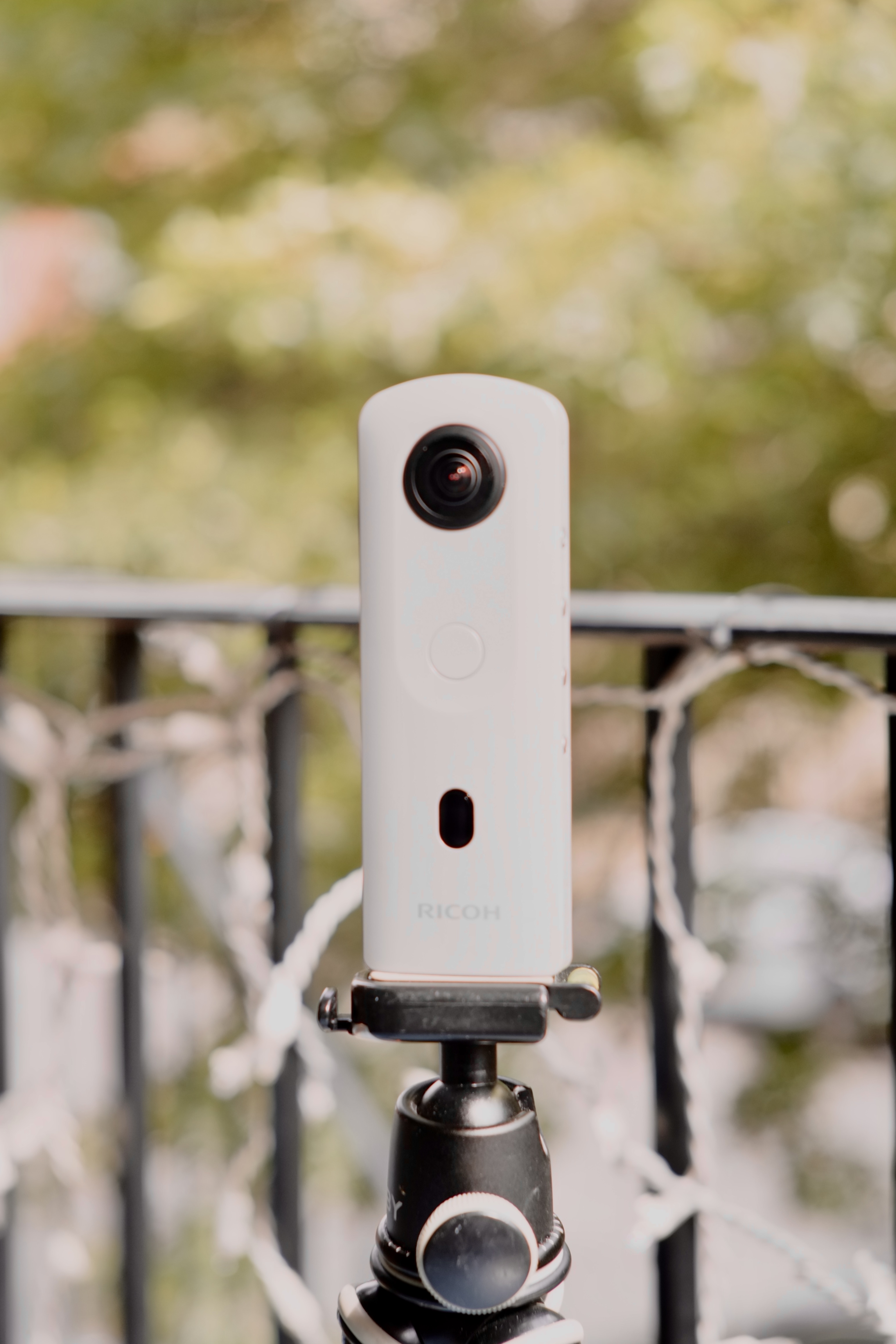 Ricoh Theta SC 2 For Business | Business All Around [Review] – G