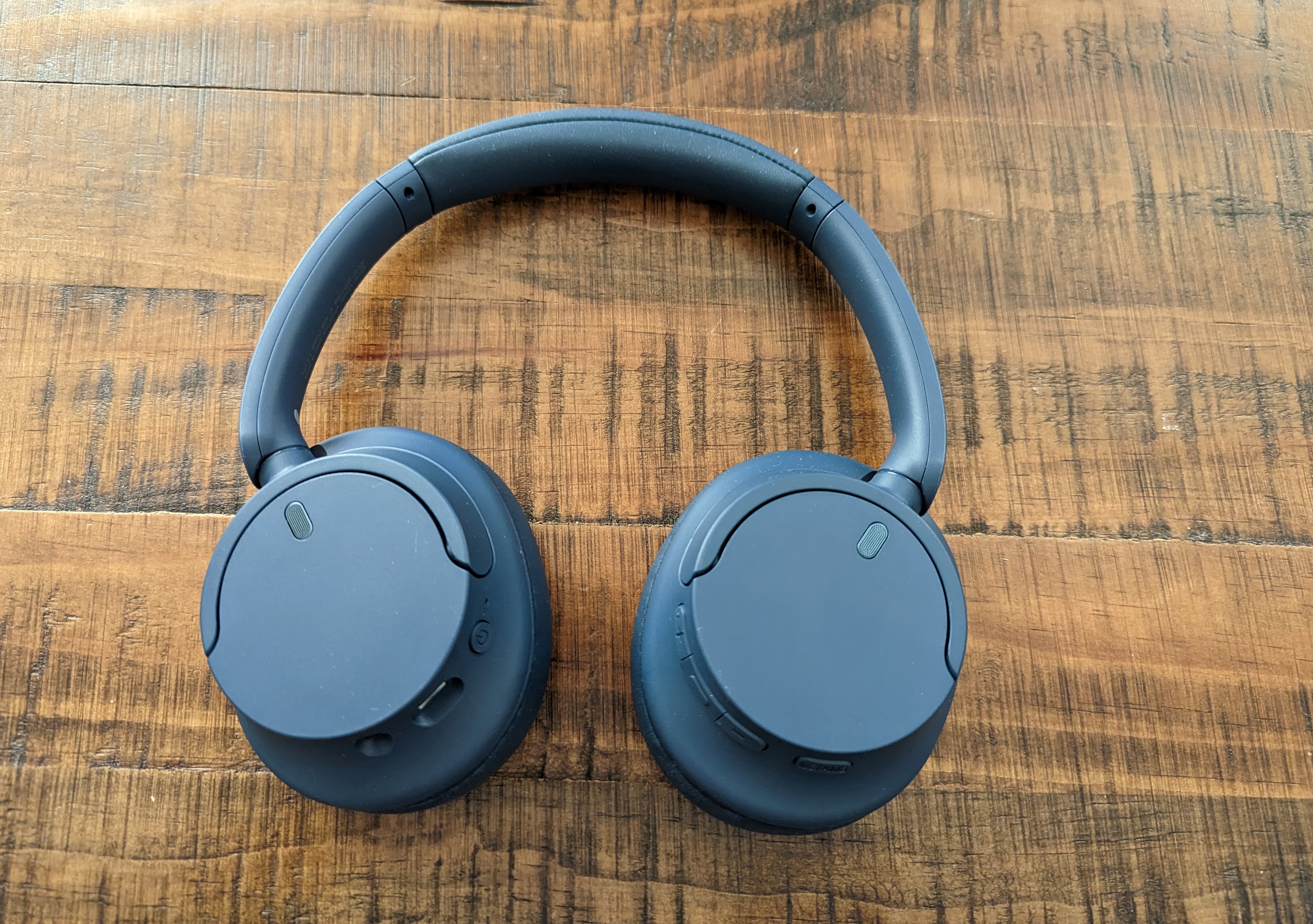 Sony WH-CH720N Wireless Review 