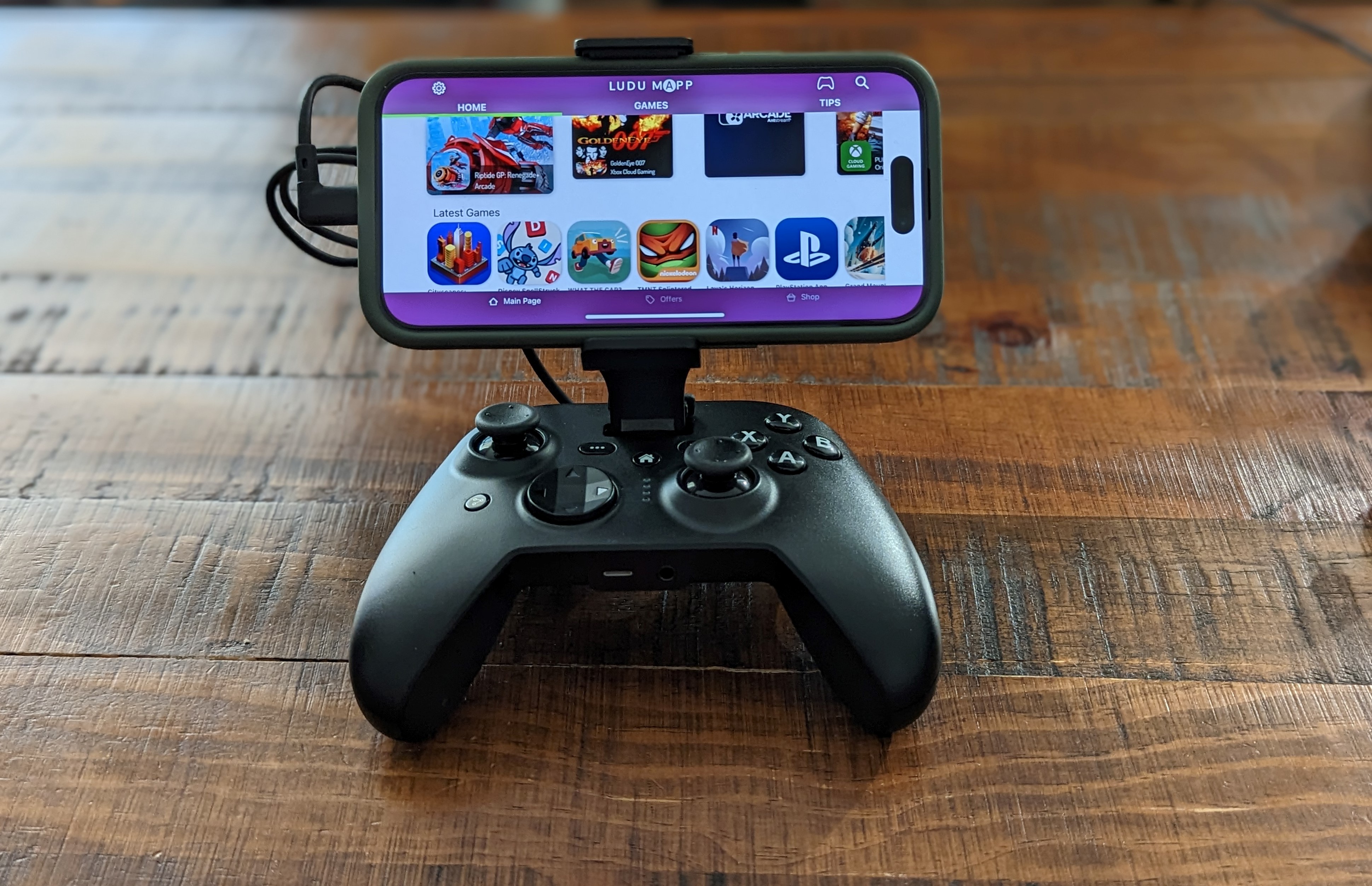 RiotPWR Cloud iOS Game Controller [Review] – G Style Magazine