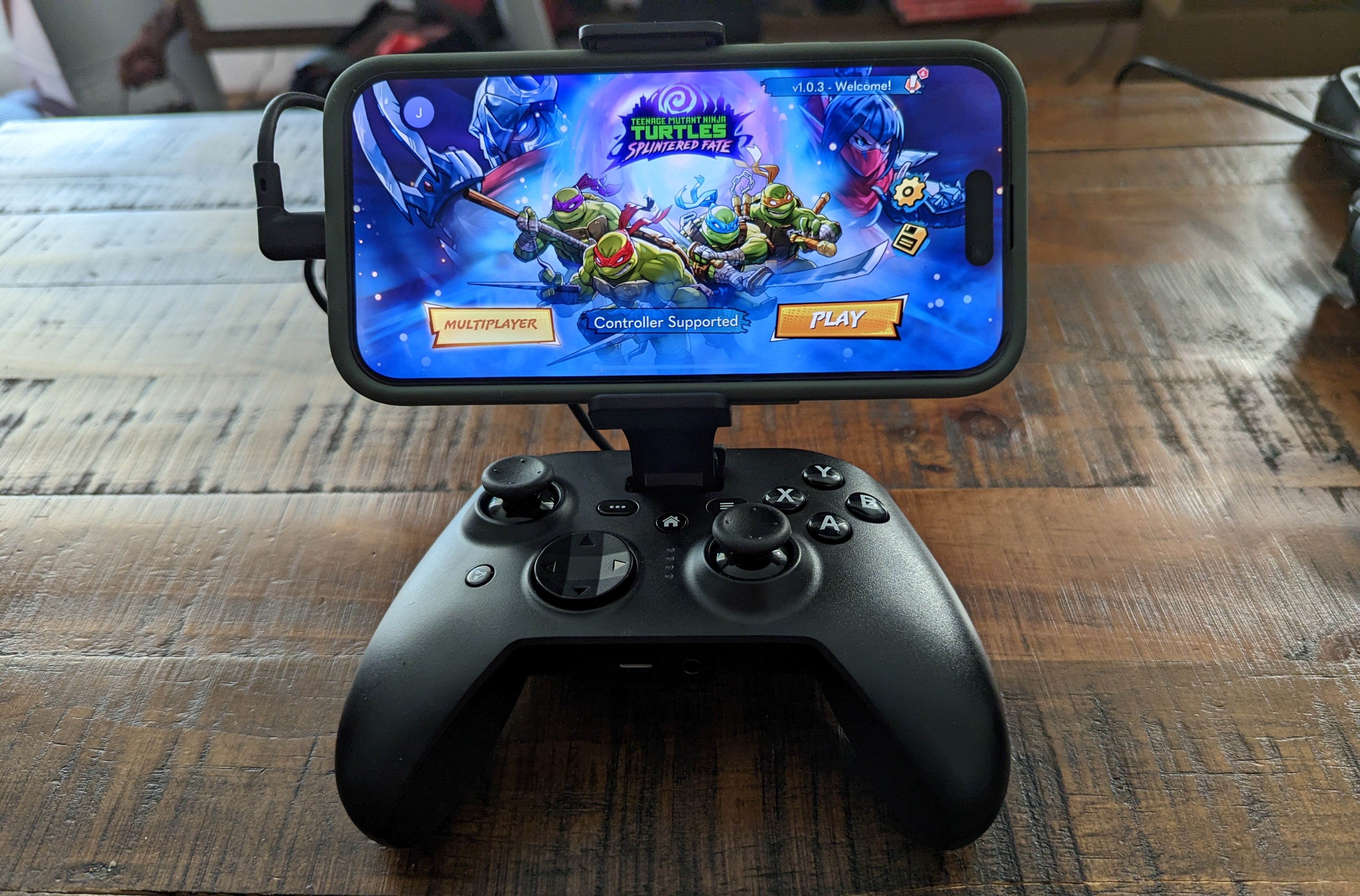 Xbox Cloud Gaming iPhone: RiotPWR Controller