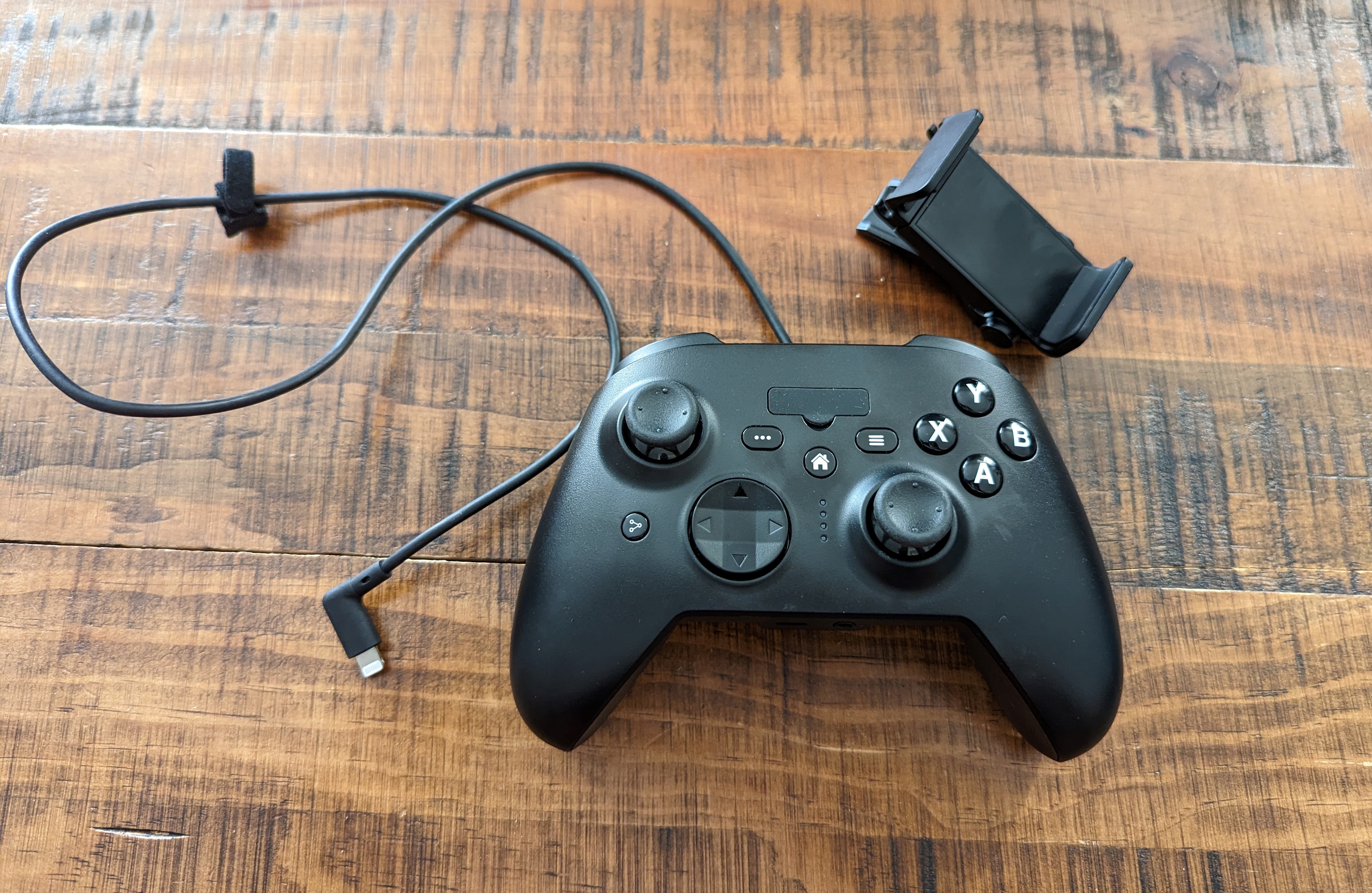 RiotPWR Cloud iOS Game Controller [Review] – G Style Magazine