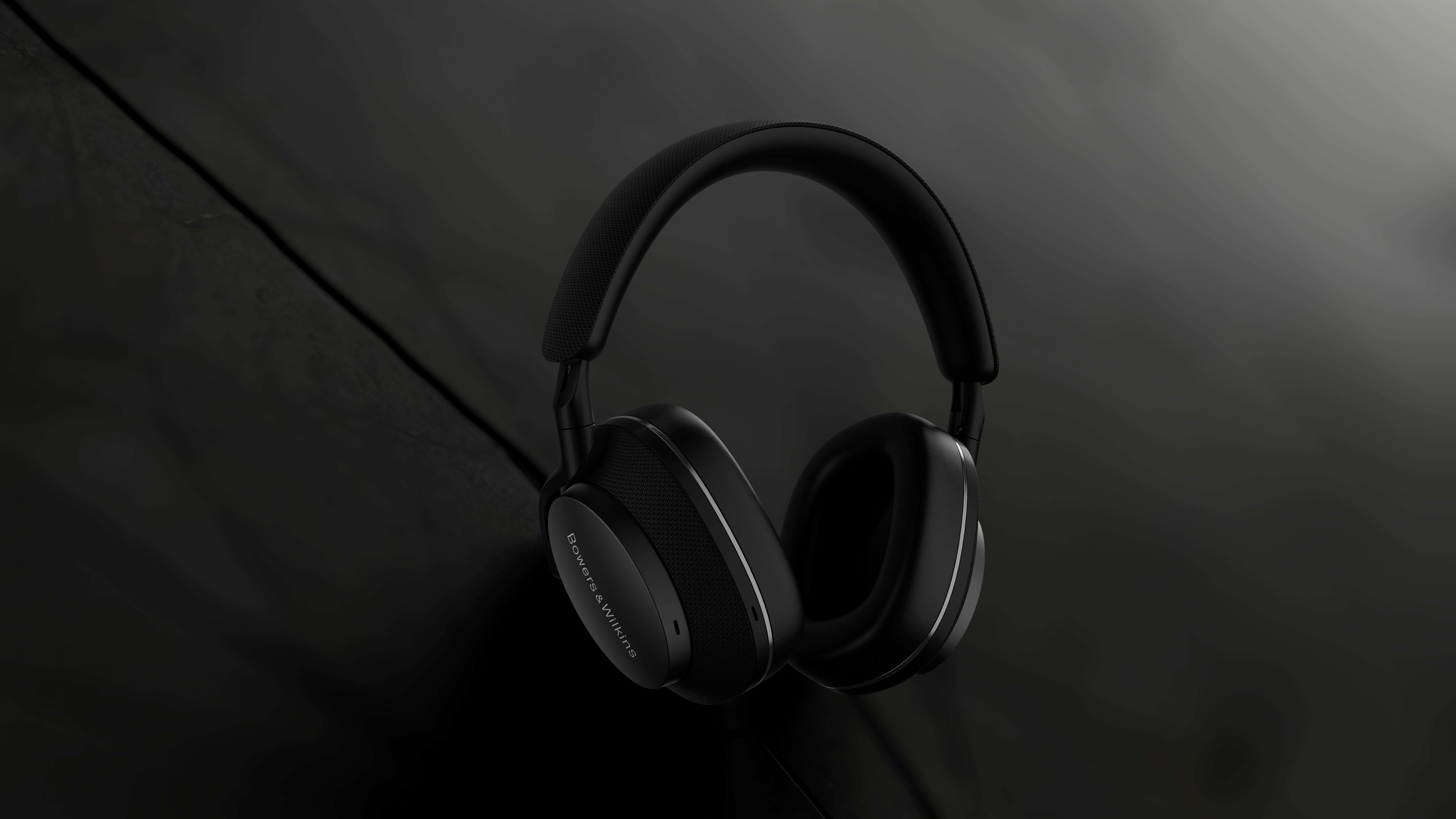 Bowers & Wilkins introduces the new Px7 S2e, an evolution of its  award-winning wireless headphone with even better performance 