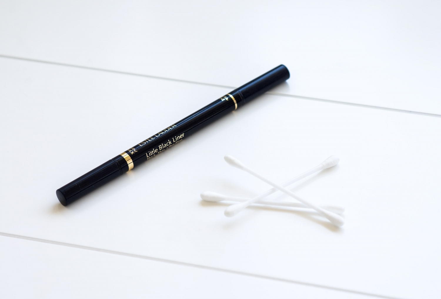 estee lauder little black liner