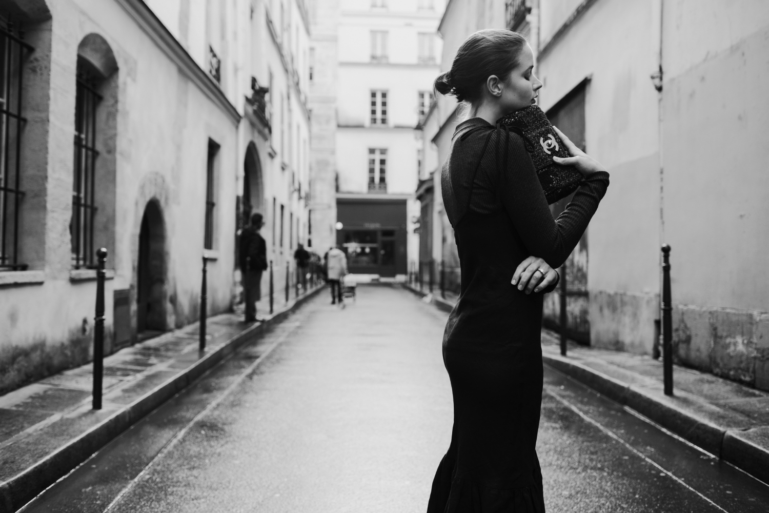 Paris Street Style | Chanel tweed bag | Harper and Harley