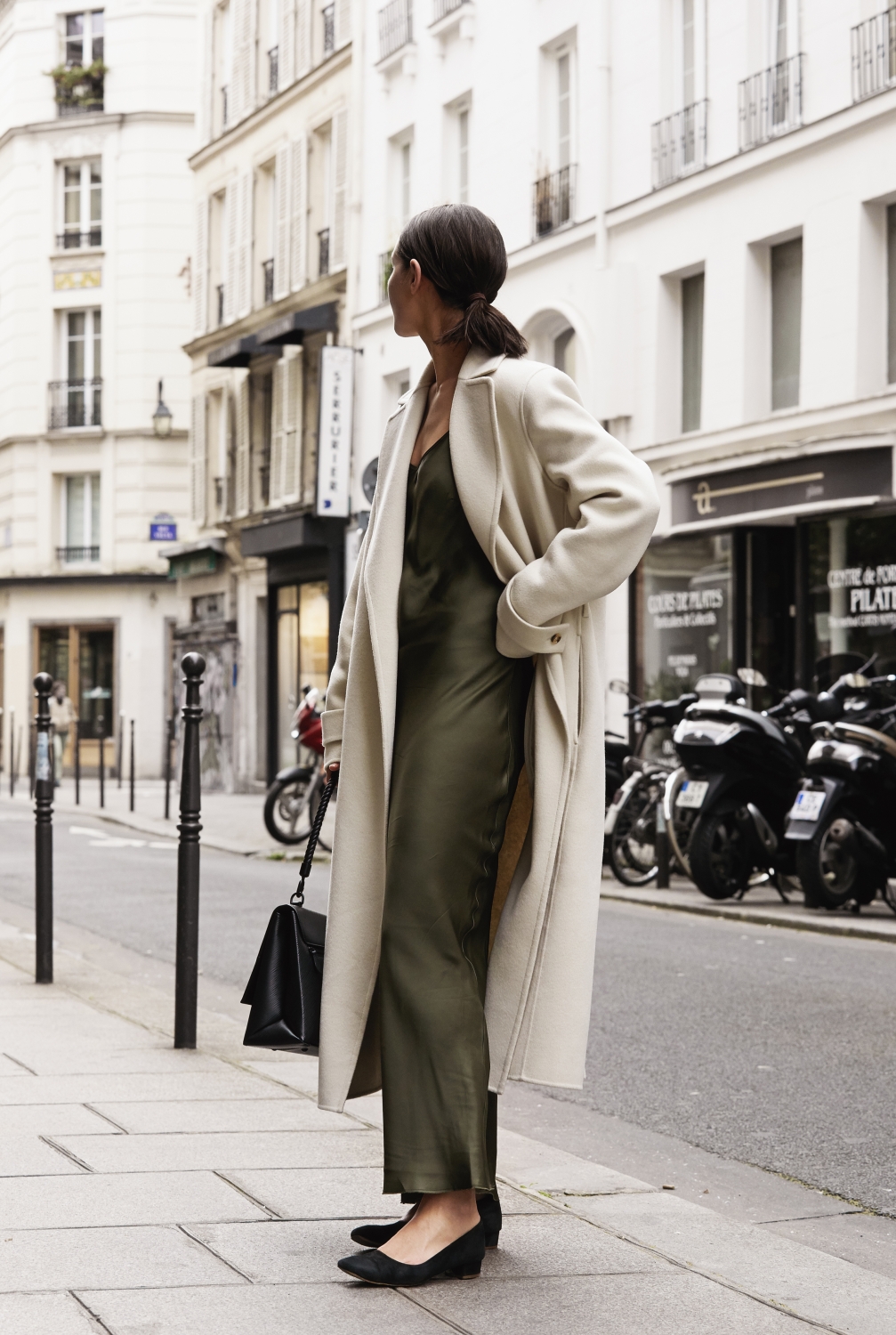 neutrals in paris  | khaki slip dress | paris georgia basics | Joseph | Louis Vuitton | Street Style | HarperandHarley