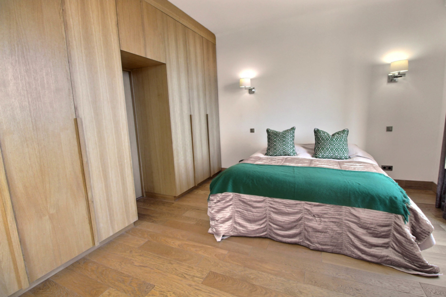 Bedroom Wooden floor