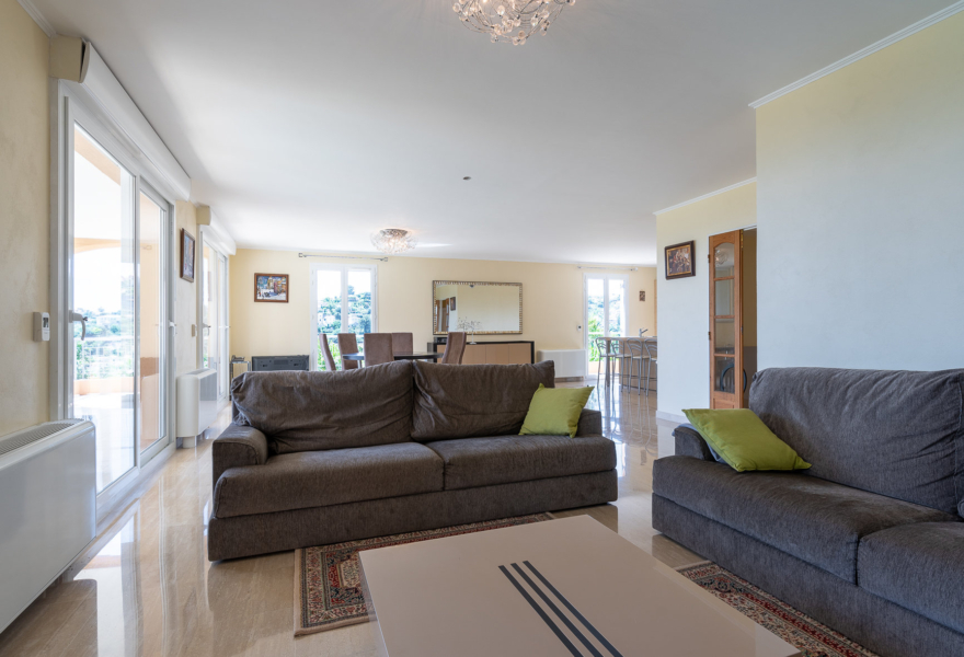 Living-room Wooden floor