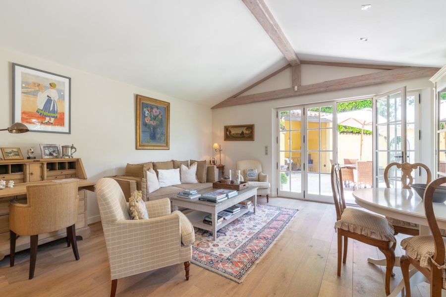 Living-room Wooden floor