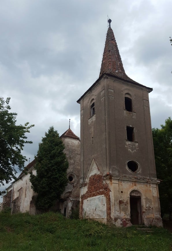 Die evangelische Kirche in Apoș (dt. Abtsdorf)