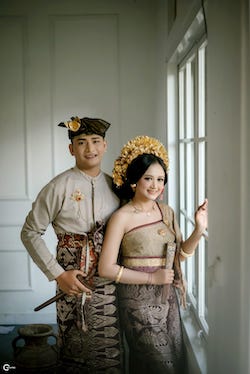 Pawiwahan Weda & Diah