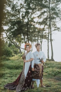 Pawiwahan Agustina & Dayu Ari