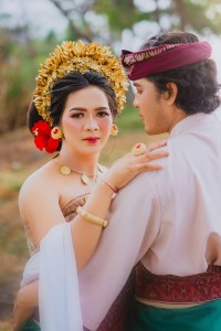 Pawiwahan Tak & Tar
