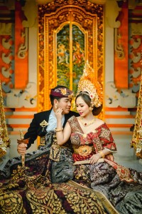 Pawiwahan Widana & Yuliya