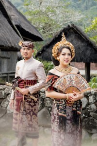 Pawiwahan Agus & Saras