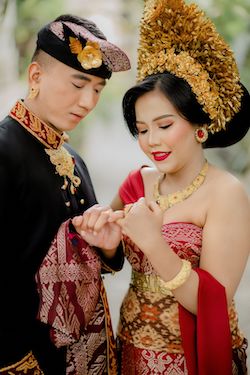 Pawiwahan Ade surya & Febri​