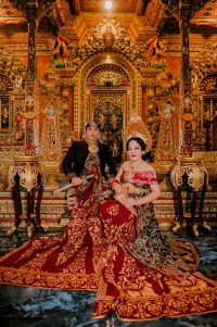 Pawiwahan Agus Merta & Juli