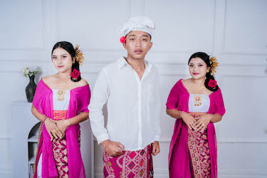 Upacara Mepandes/Potong Gigi