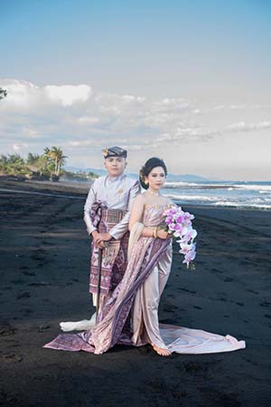 Pawiwahan Arya & Yuni