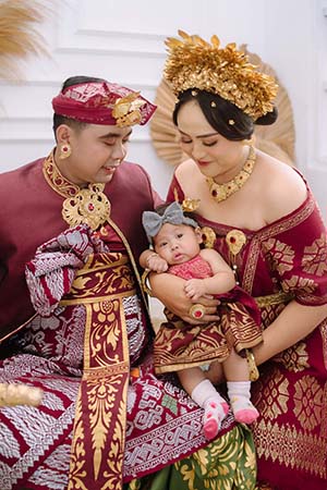 Upacara Tiga Bulanan