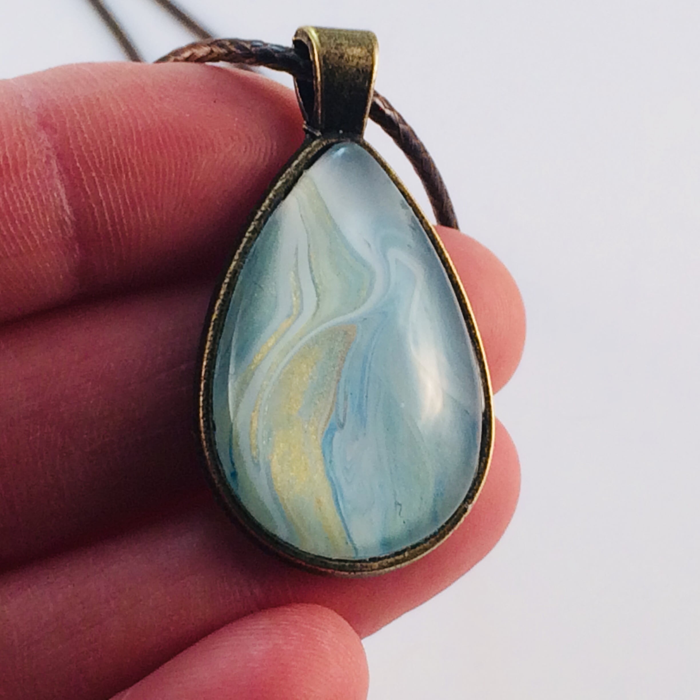 Ensemble #4 - Collier, boucles d'oreilles et bague – Image 2