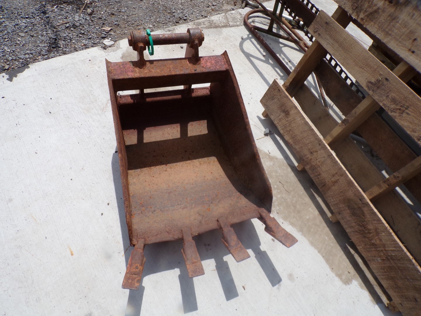 7051 18" Used Backhoe Bucket (Rough) 85.00 JM Equipment