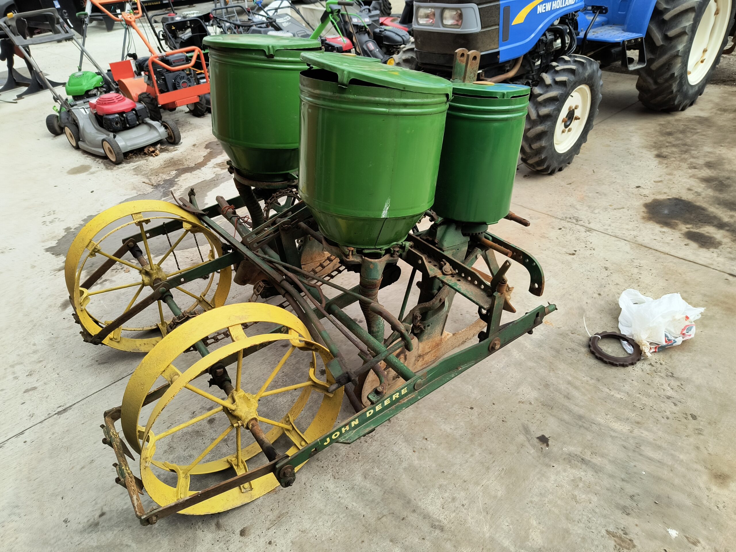 John deere 246 planter