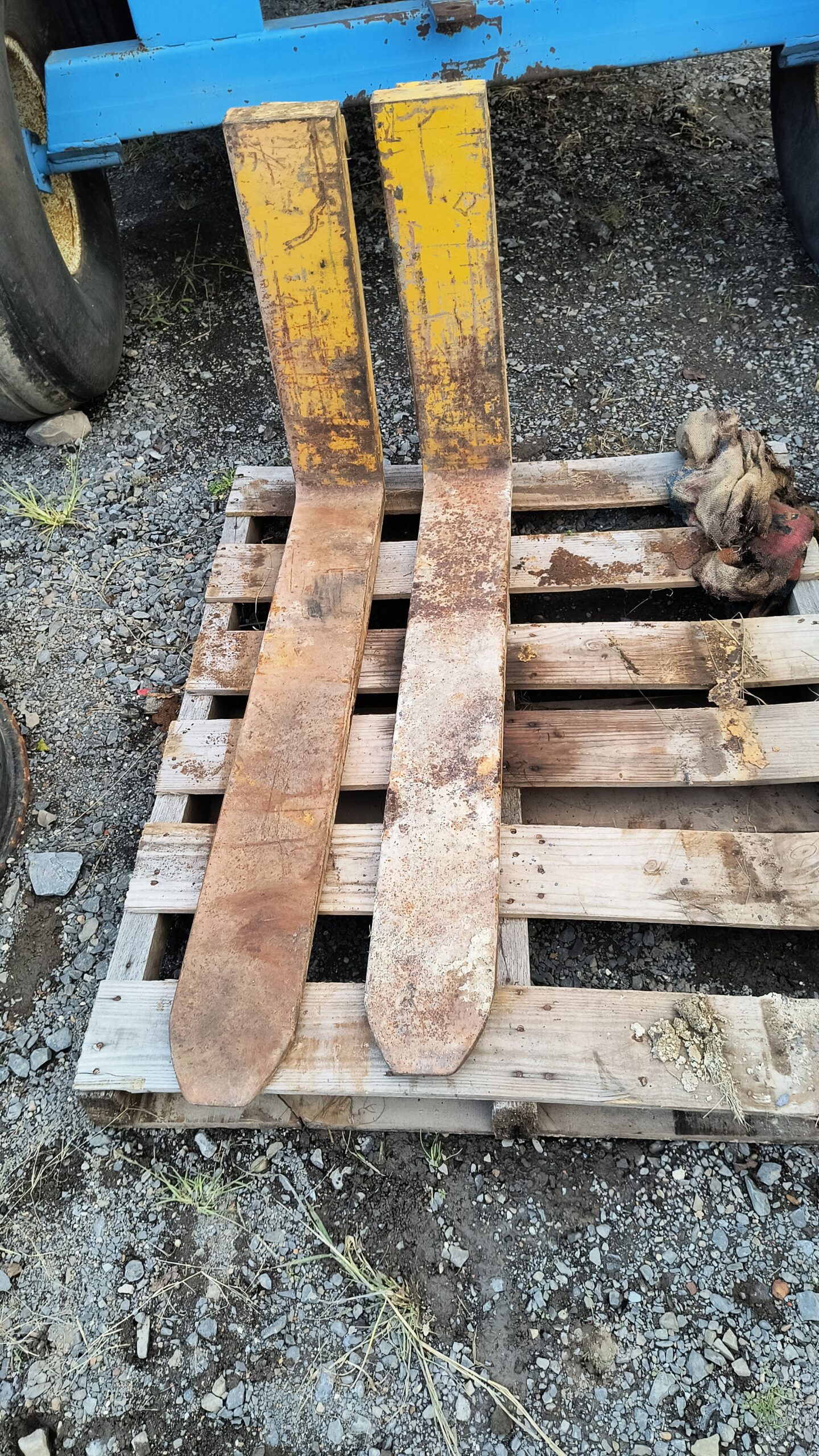 #0398 42" Forklift Forks 6" wide for 20" Frame $275.00 | JM Equipment