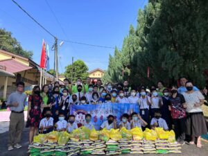 大马华光功德会 常居堂分会 移交物资于居林觉民(A校)