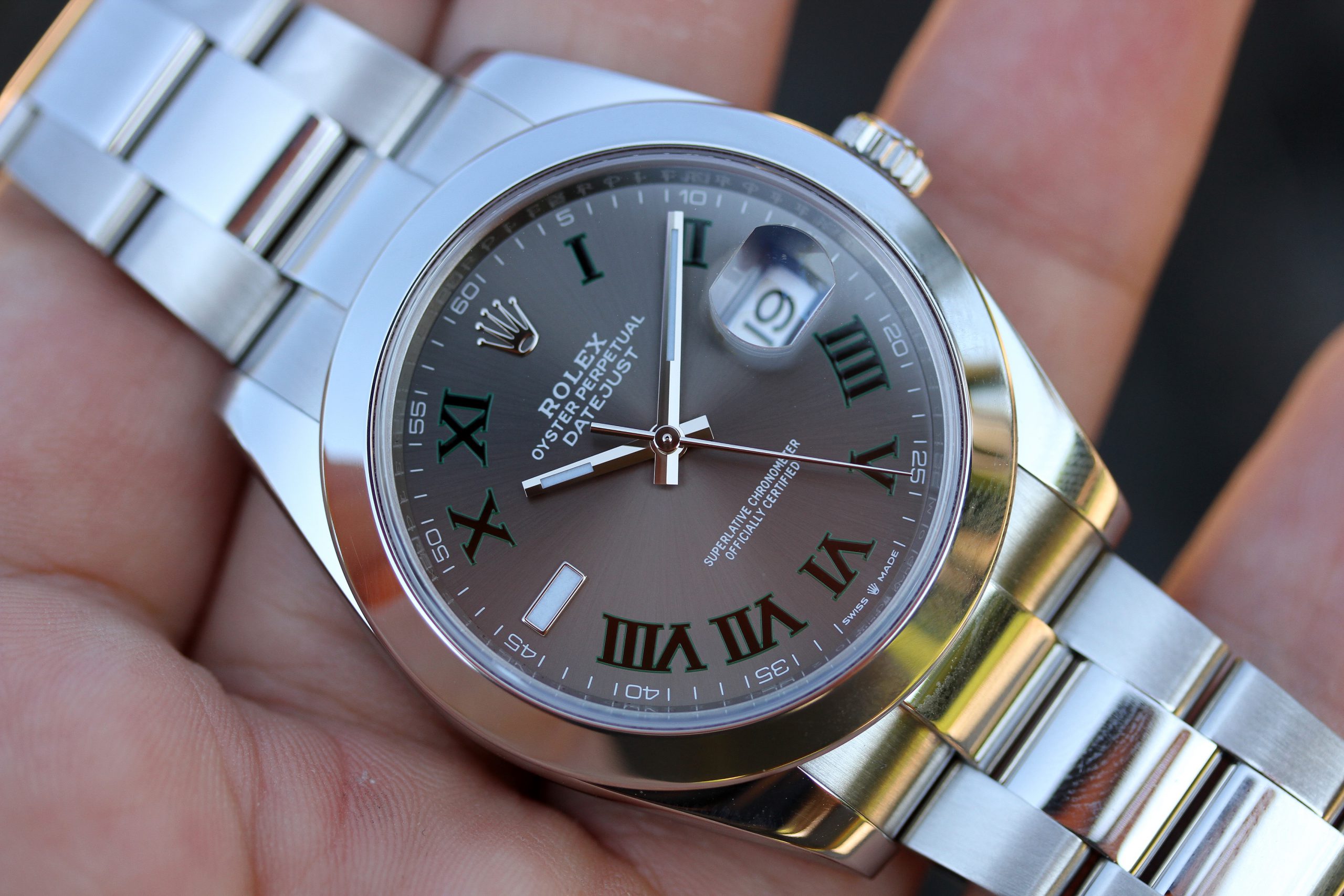 rolex datejust 41 green roman numerals