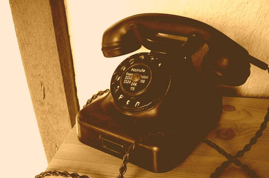 oldphone2-antique-1 min
