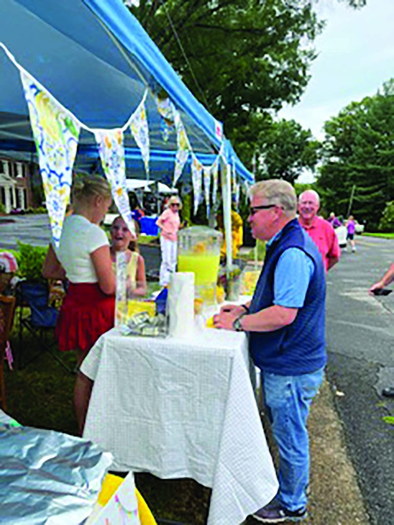 State Sen. Bill Stanley shops at “Lucy’s Lemonade for the SPCA.” (Contributed photos)