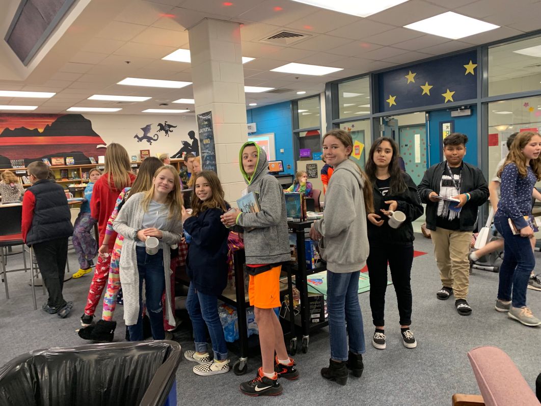 RMMS students attend Reading Challenge Party