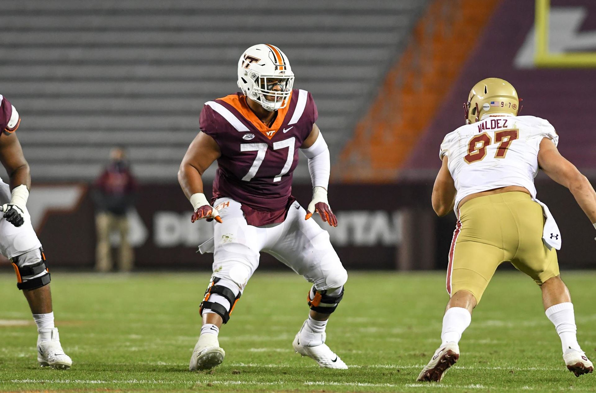 Virginia Tech football: Christian Darrisaw named PFF's Outland Trophy  winner - Gobbler Country