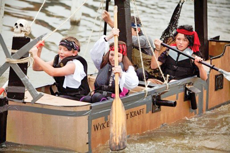 Guerra’s One-Handed Catch Named MEC Play Of The Year
