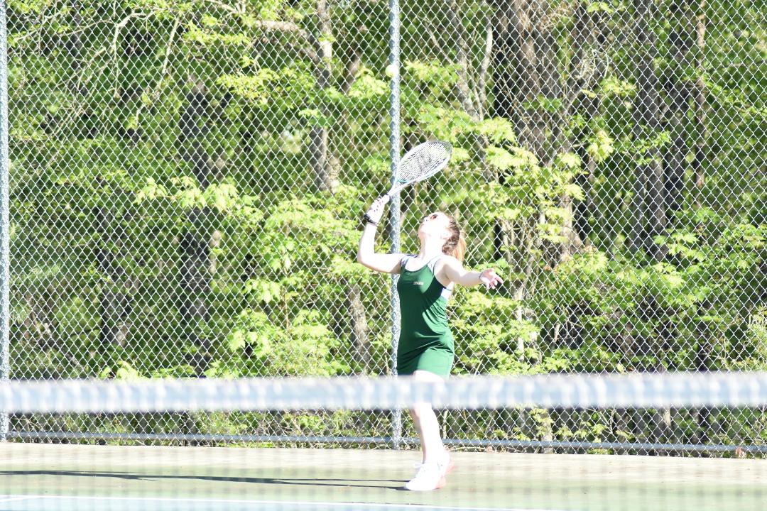 Lady Cougars suffer loss at Magna Vista