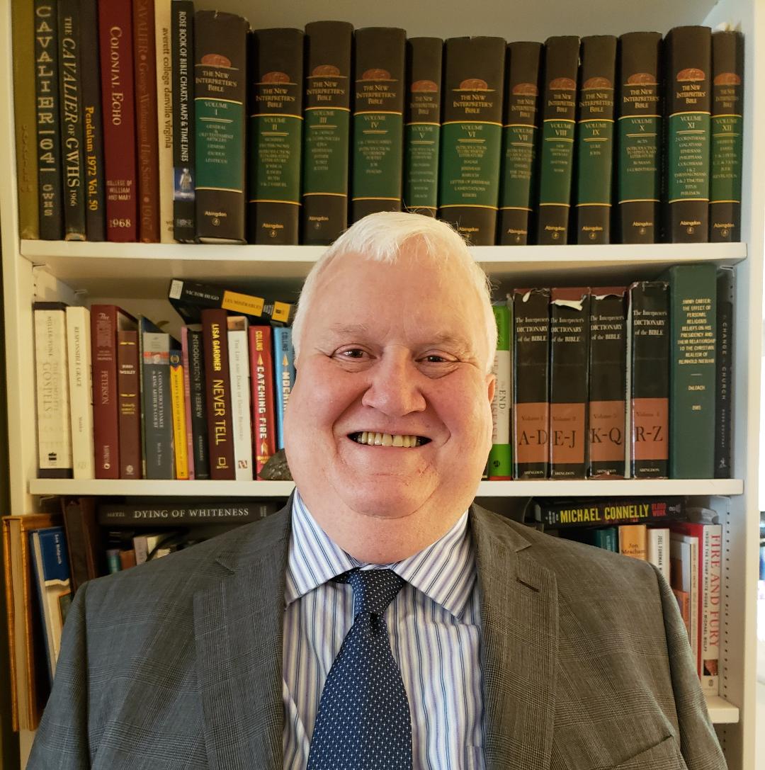 DeLoach completes certification program 