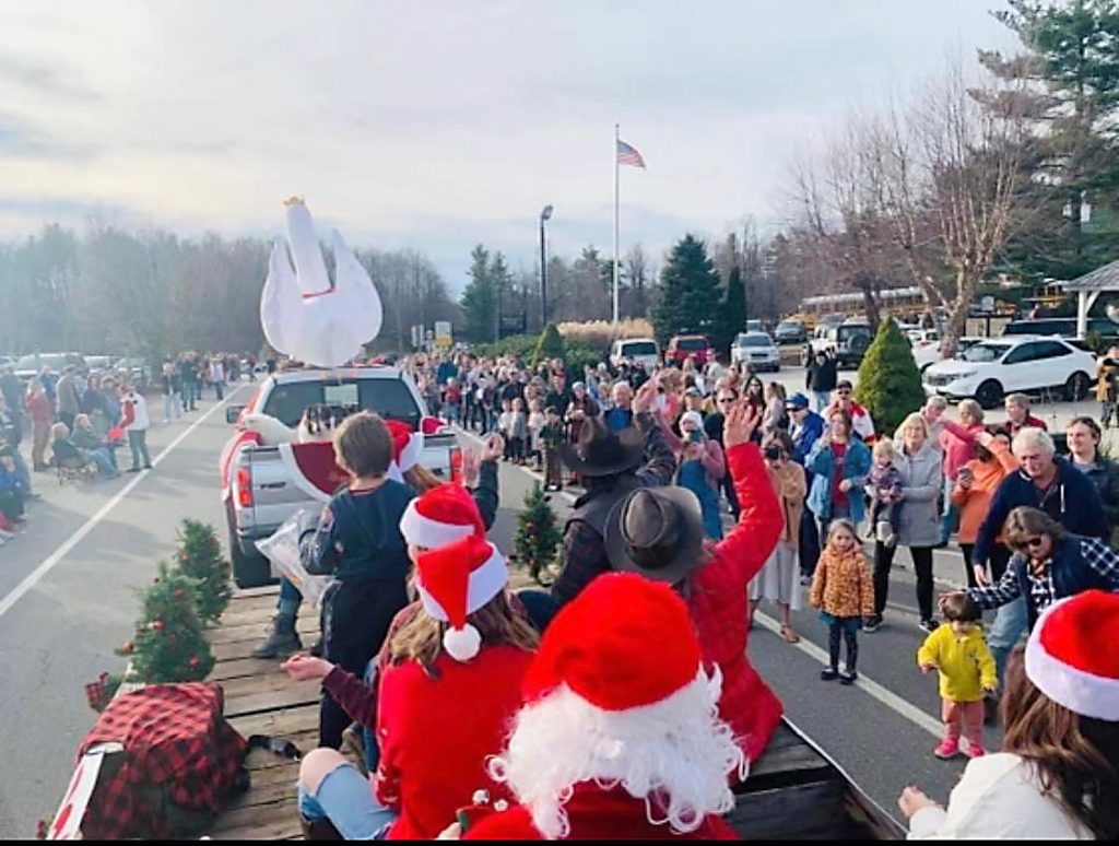 Santa's pushing Christmas with early arrival at Park Meadows