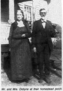 Ruth Lawson Dobyns and Samuel Dobyns from Wilma Padgett collection.