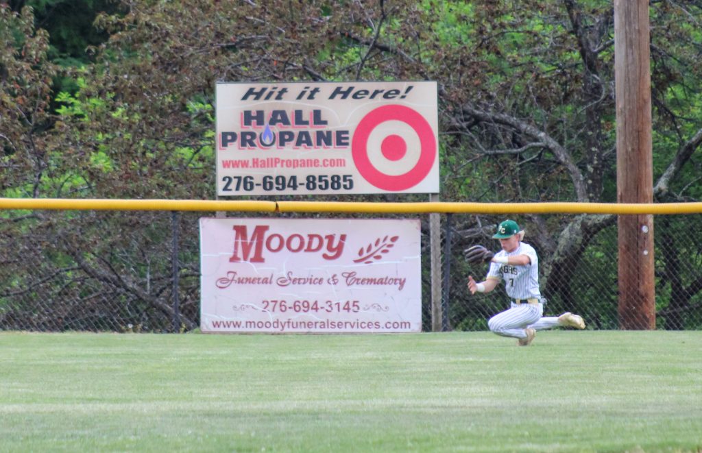 Calvin Lancaster makes a great catch in right field.