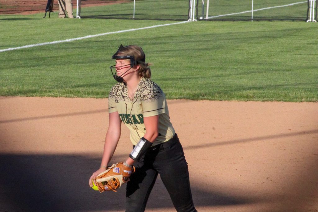 McKenzie Holt prepares to pitch.