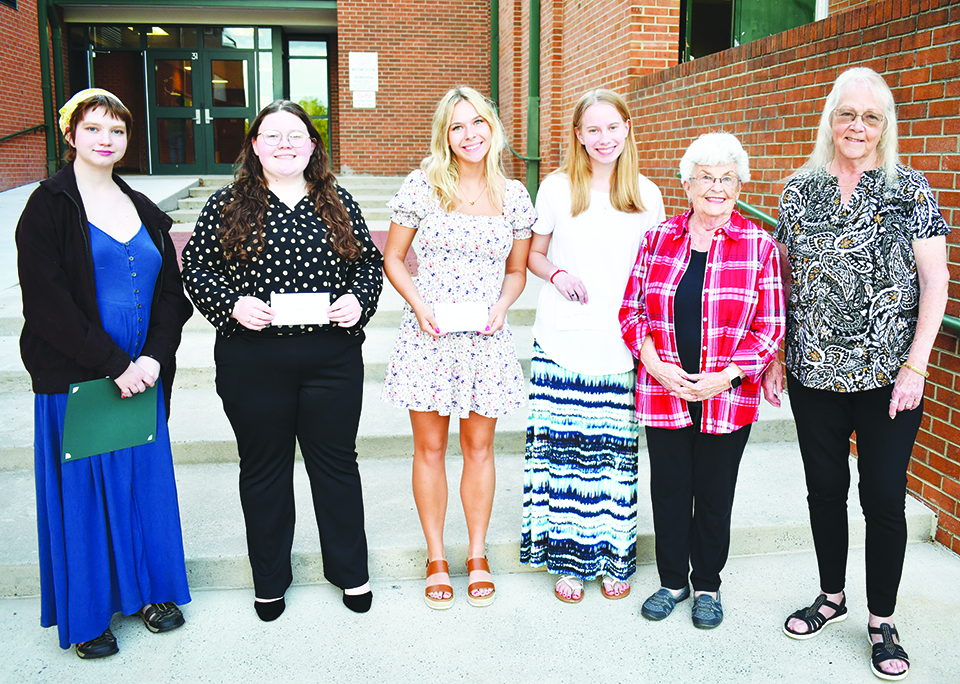 Meadows of Dan Women’s Club - Kole Klisiewecz, Sabrina Rorrer, Brandy Quesinberry, Hannah Wood, Presenters Mary Locke and Betty Banks