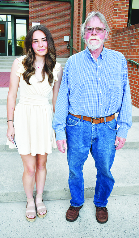 Ross Harbour United Methodist Church - Jewel Iacovone and Presenter Dickie Wood