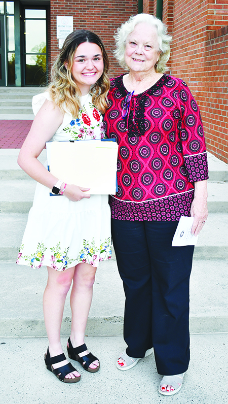 Woolwine United Methodist Church - Bobbijo Roberts and Presenter Nancy Peters.