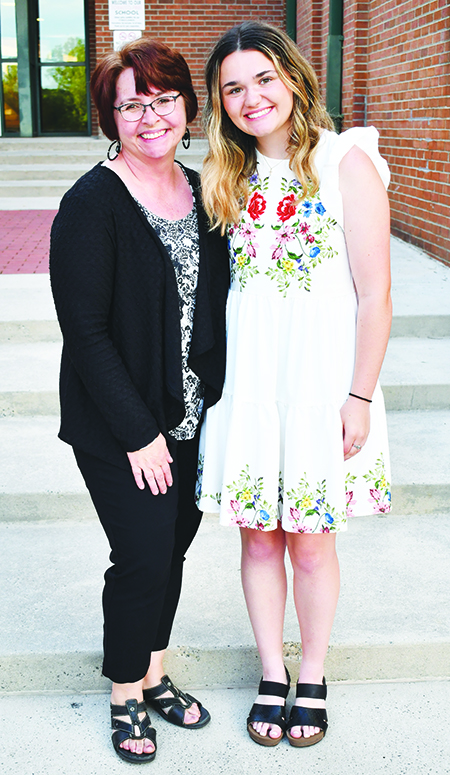 Delta Kappa Gamma - Presenter Rozina Turner and Bobbijo Roberts