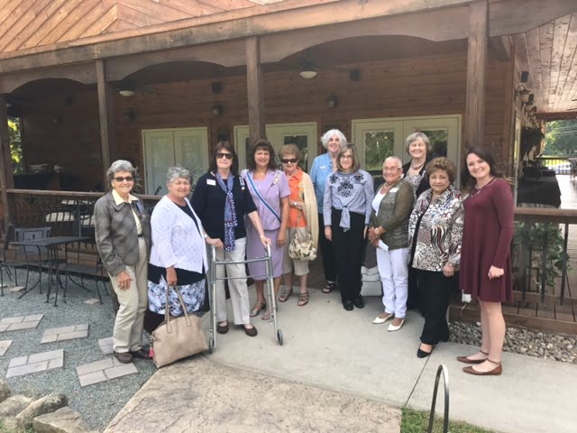 Area ladies attend central district event